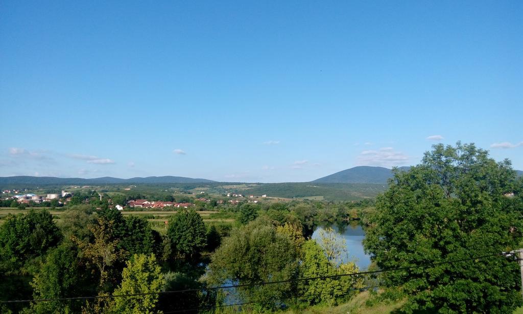 Resting House Oaza Villa Bihac Luaran gambar